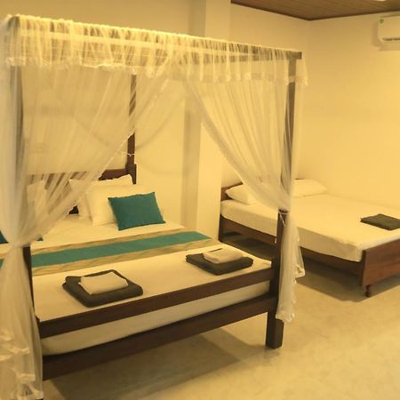 Sri villa Rest Hikkaduwa Exteriör bild
