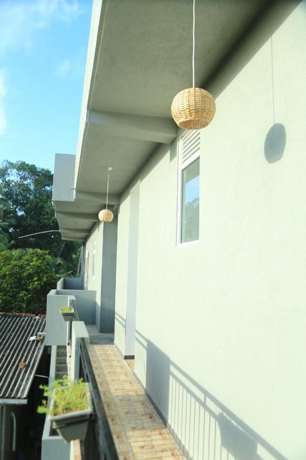 Sri villa Rest Hikkaduwa Exteriör bild