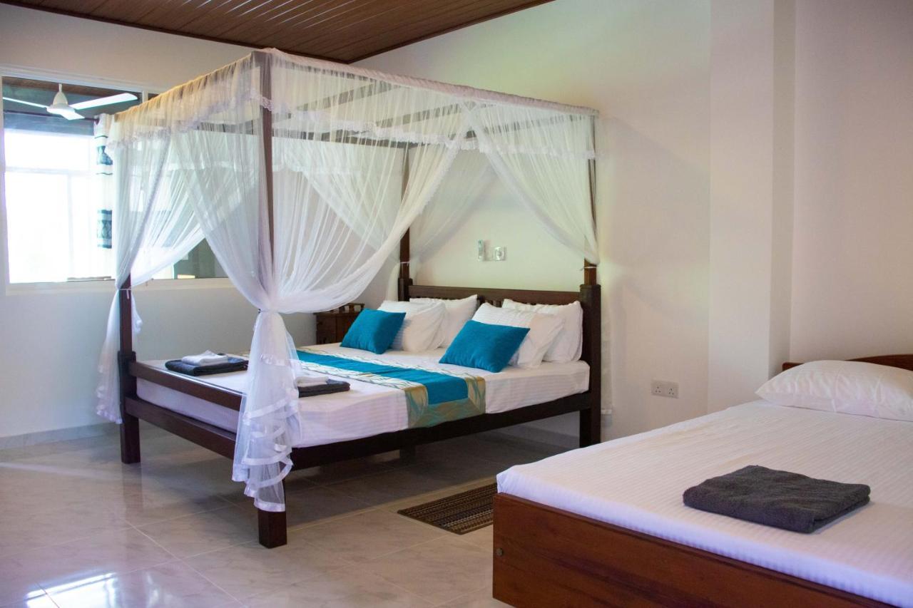 Sri villa Rest Hikkaduwa Exteriör bild