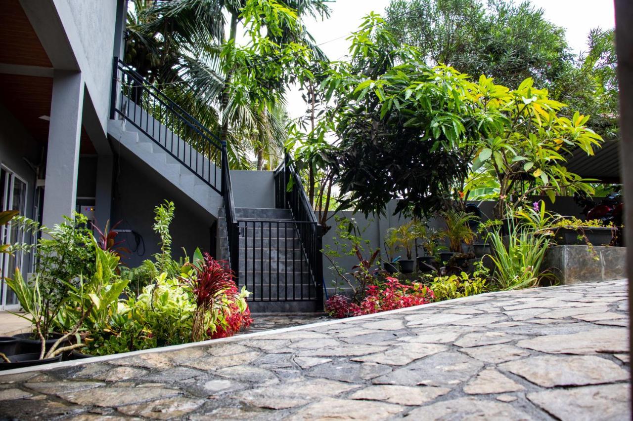Sri villa Rest Hikkaduwa Exteriör bild