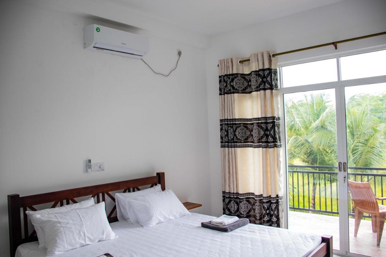 Sri villa Rest Hikkaduwa Exteriör bild